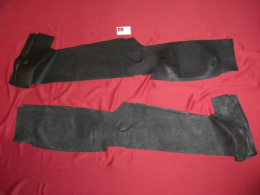 VW Bus T2 68-79 Gummimatte Bodenbelag Sitzkasten mit Trennwand hinter den Sitzen vorne (0538-62)