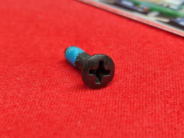 Senkschraube Reserveradhalterung VW T4 synchro (13-282)