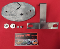 VW Kfer D-Schild aus Aluminium mit Halter (01-031)