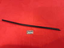 Dichtung Fahrertr Fenster auen Fensterschacht VW Bus T4 (W701-837-703A)